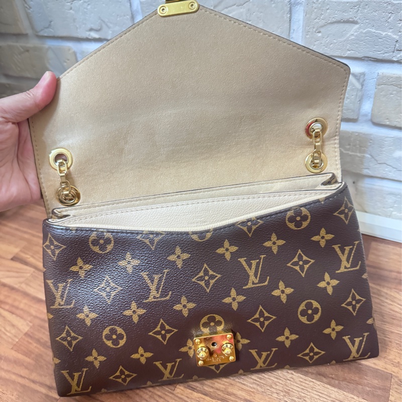 Lv   老花拼色信封包-16