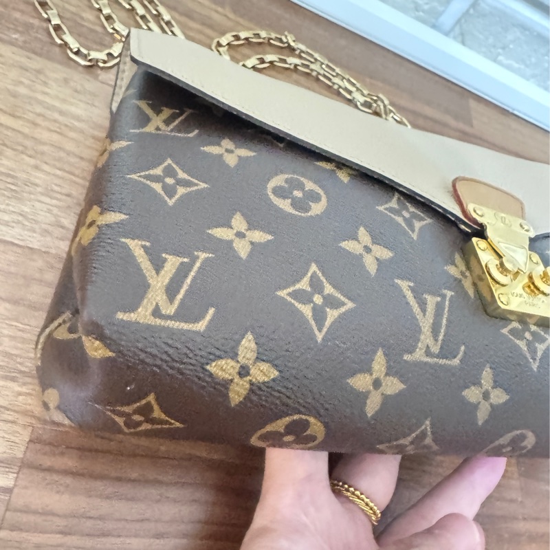 Lv   老花拼色信封包-30