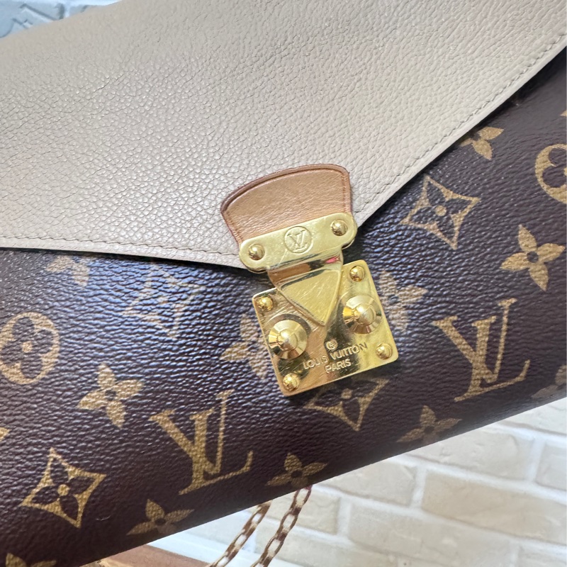 Lv   老花拼色信封包-33