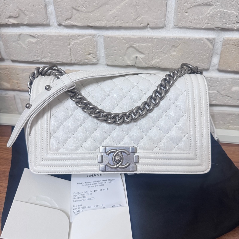 Chanel 白雪公主 白色銀鏈荔枝皮Boy25-5