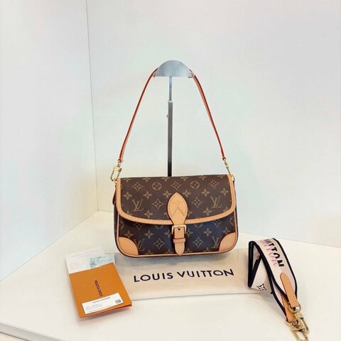 芯片款 路易威登/Louis Vuitton Diane老花法棍腋下包