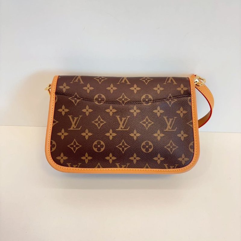 芯片款 路易威登/Louis Vuitton Diane老花法棍腋下包-1