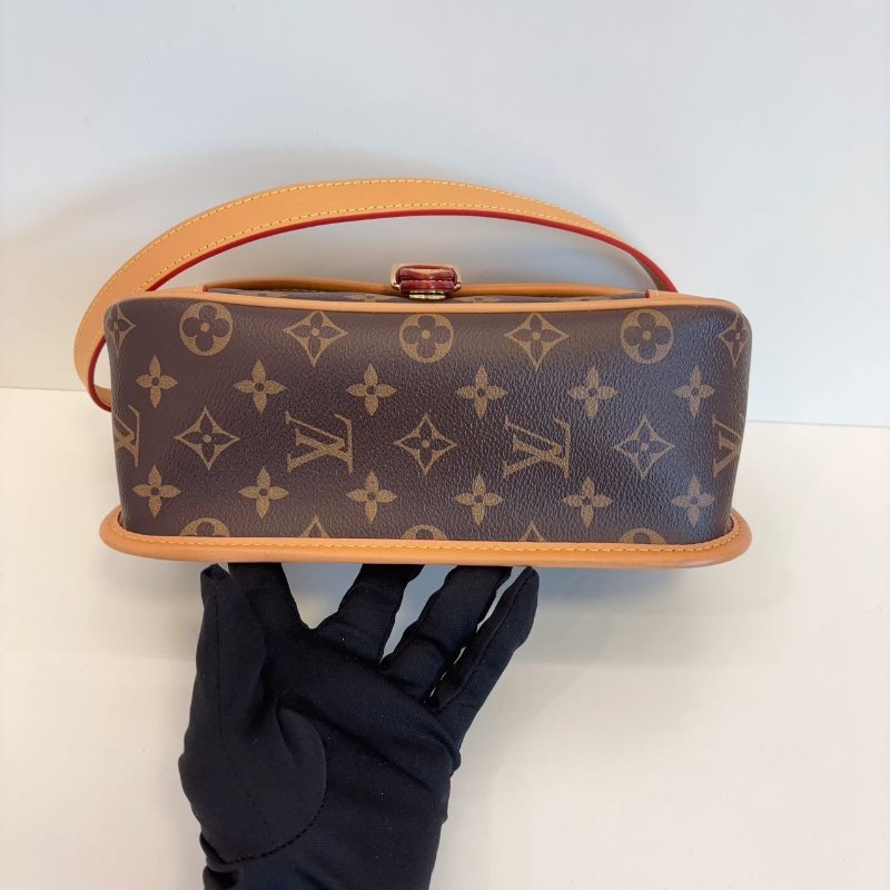 芯片款 路易威登/Louis Vuitton Diane老花法棍腋下包-7