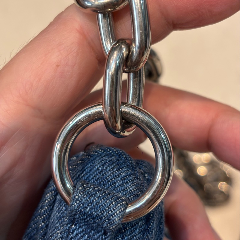 miumiu 牛仔抓皺 斜背/腋下 /手提 三用包-11