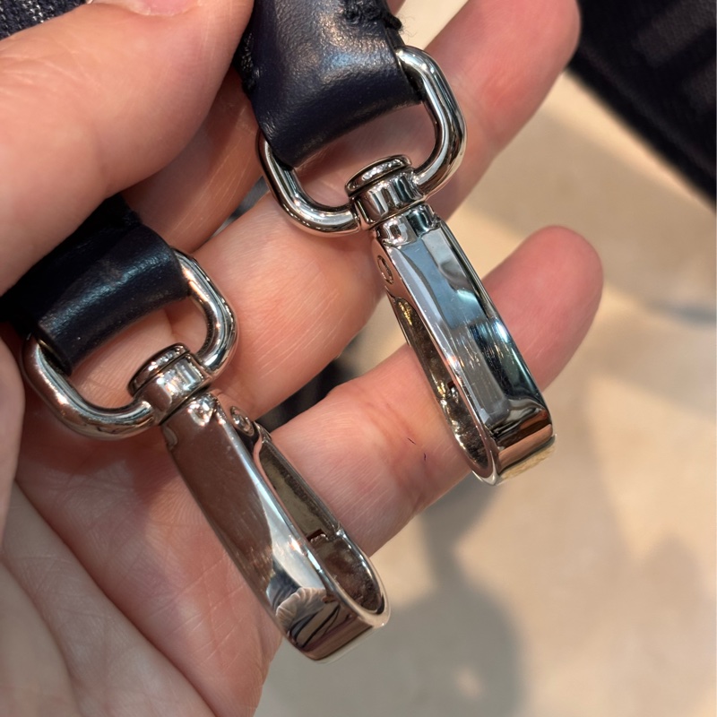 miumiu 牛仔抓皺 斜背/腋下 /手提 三用包-14