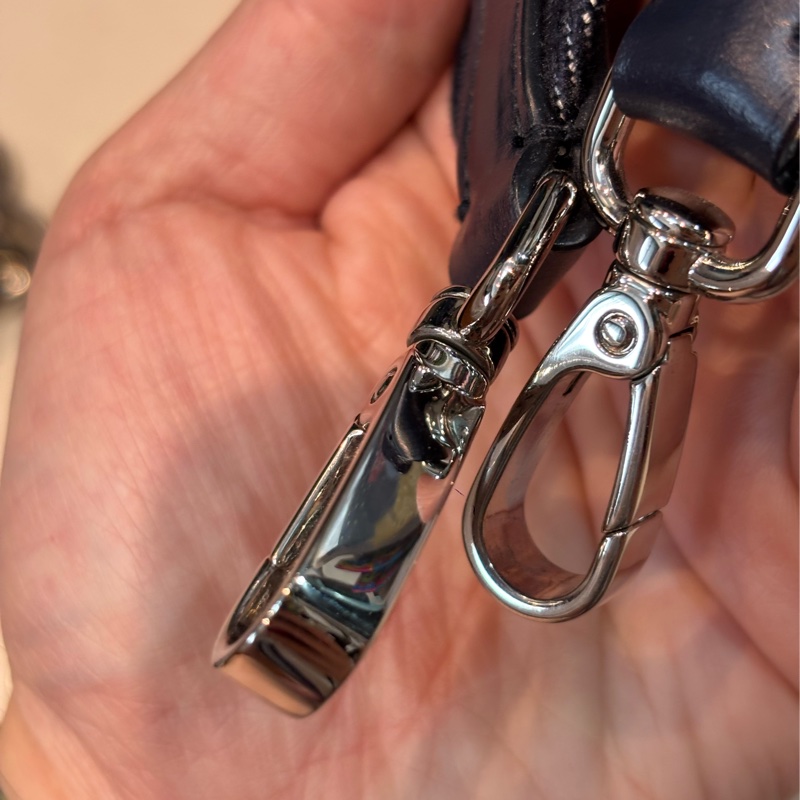 miumiu 牛仔抓皺 斜背/腋下 /手提 三用包-15