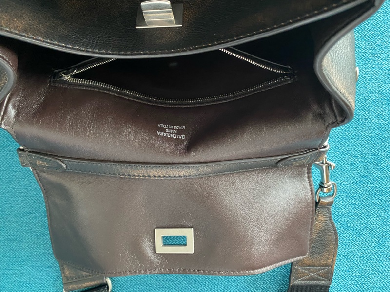 Balenciaga rodeo messenger bag-3