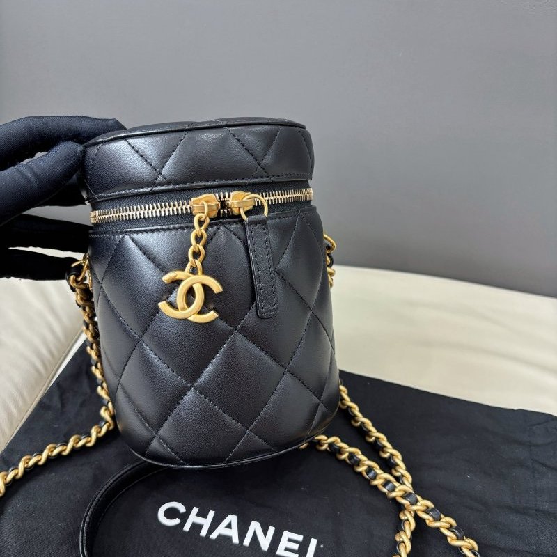 芯片款 香奈兒/Chanel 黑金羊皮圓桶鏈條包-5