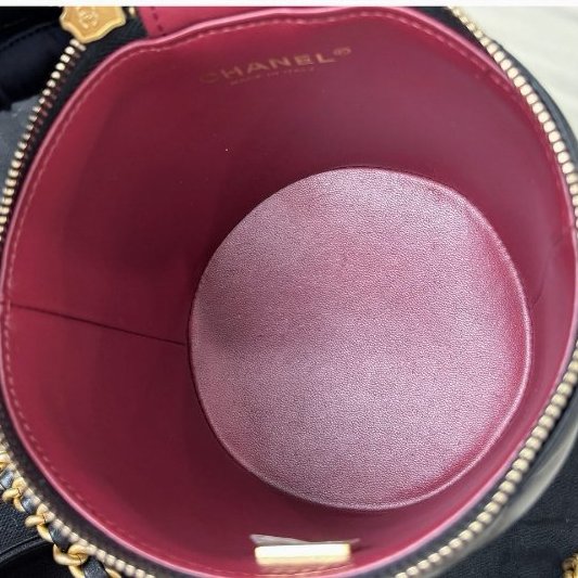 芯片款 香奈兒/Chanel 黑金羊皮圓桶鏈條包-8