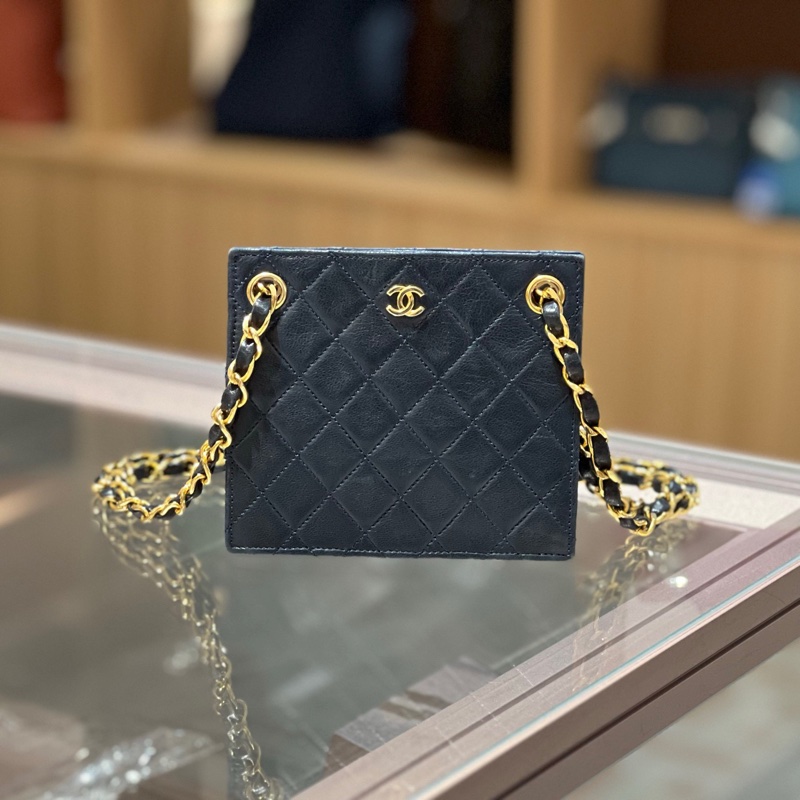 CHANEL黑金羊皮mini链条包-1