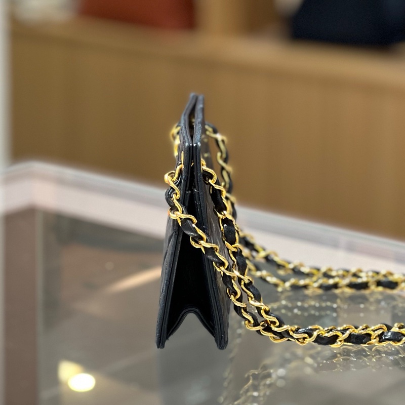 CHANEL黑金羊皮mini链条包-3