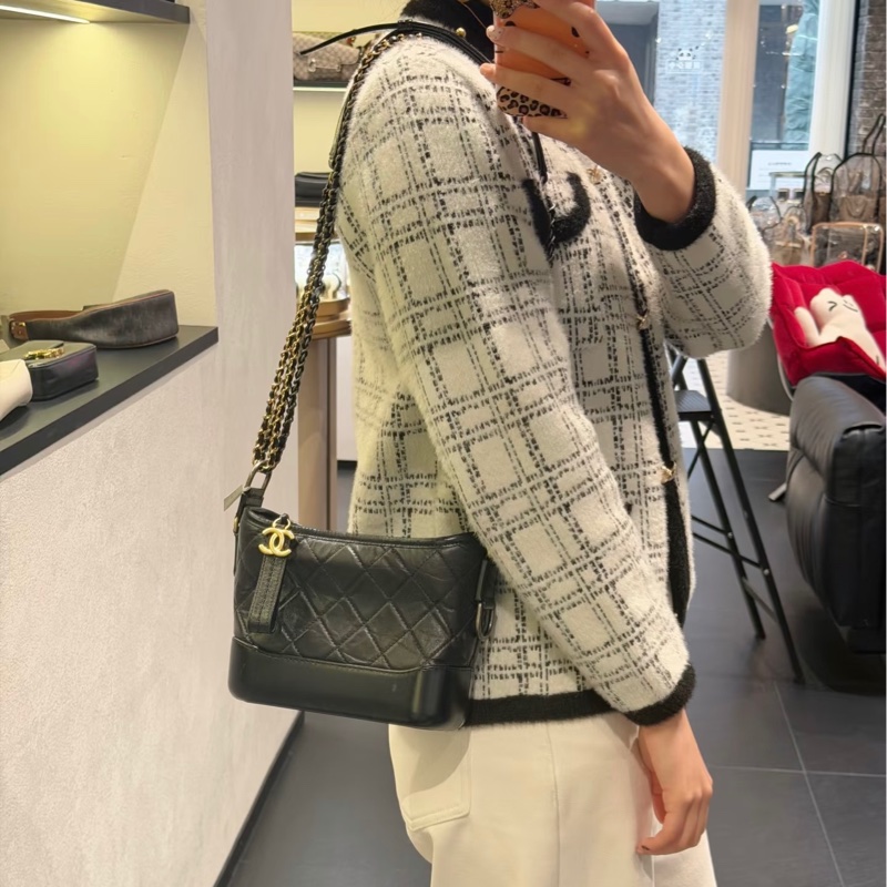 Chanel Gabrielle 小號流浪包-1
