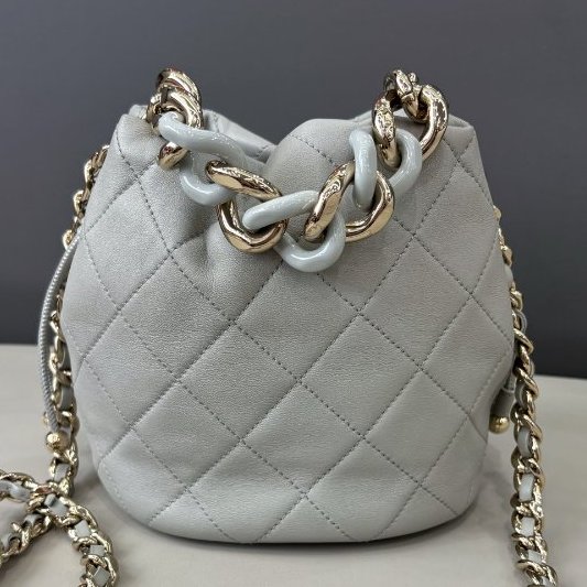 芯片款 香奈兒/Chanel 淺灰色抽繩水桶包-7