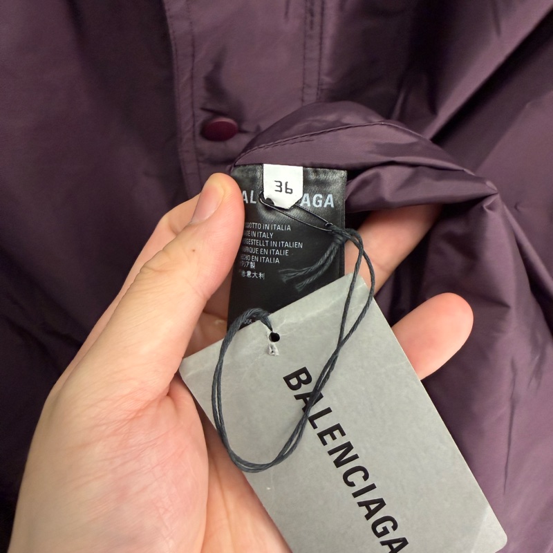 全新Balenciaga紫色長版風衣外套-3