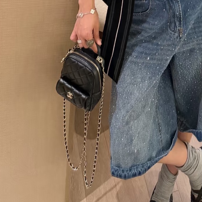 CHANEL香奈兒黑金荔枝牛皮24Cmini小書包全配購證🎒-7