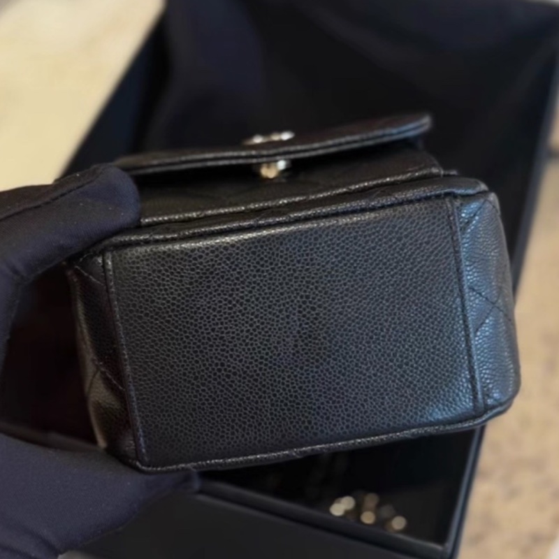 CHANEL香奈兒黑金荔枝牛皮24Cmini小書包全配購證🎒-30