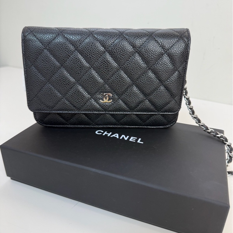 CHANEL｜ 經典款WOC 黑銀-0