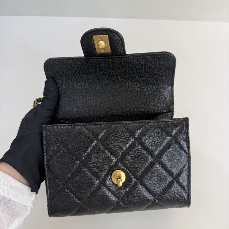 CHANEL｜ 黑金手柄斜挎包 24A-5