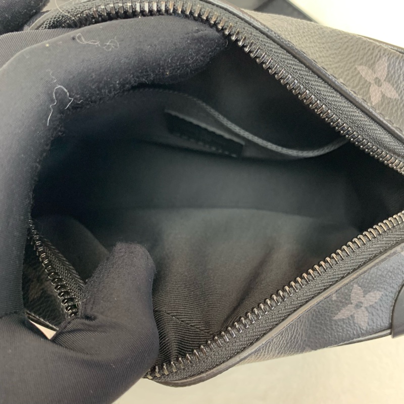 中性款🖤LV黑武士Mini Trunk-6