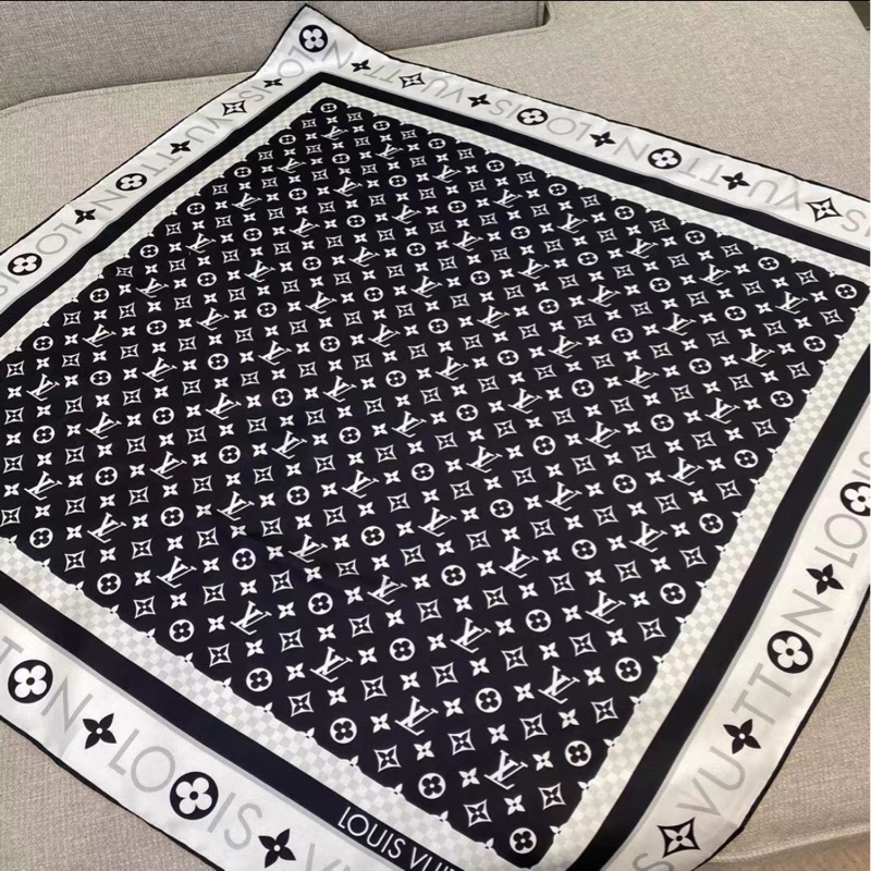 Louis Vuitton Monogram Infinity 90方巾-0