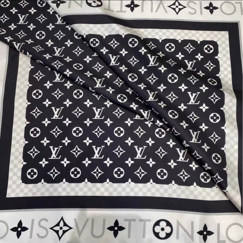 Louis Vuitton Monogram Infinity 90方巾-1
