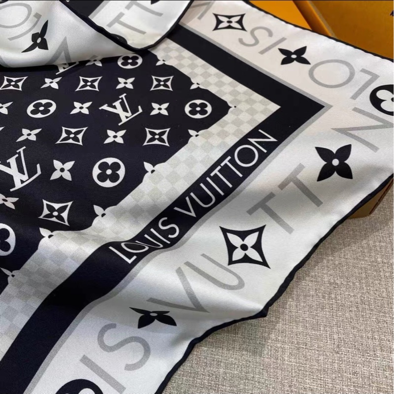 Louis Vuitton Monogram Infinity 90方巾-3