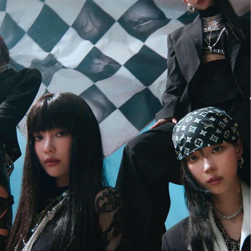 Louis Vuitton Monogram Infinity 90方巾-6