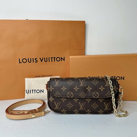 LV 全新Wallet on Chain Ivy麻將包