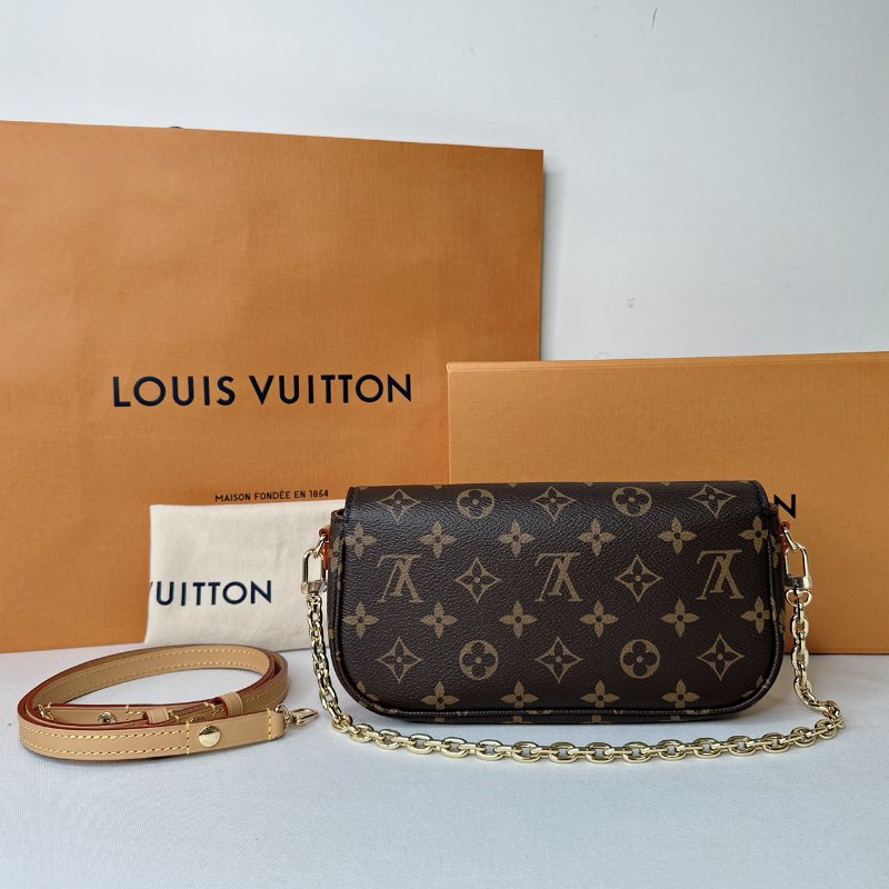 LV 全新Wallet on Chain Ivy麻將包-1