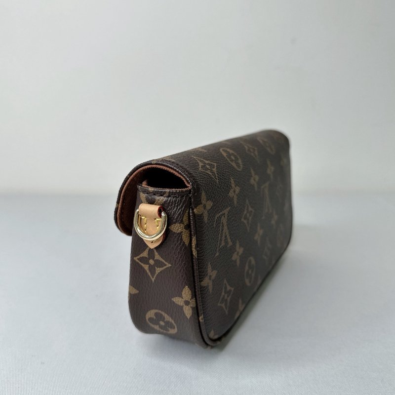 LV 全新Wallet on Chain Ivy麻將包-5