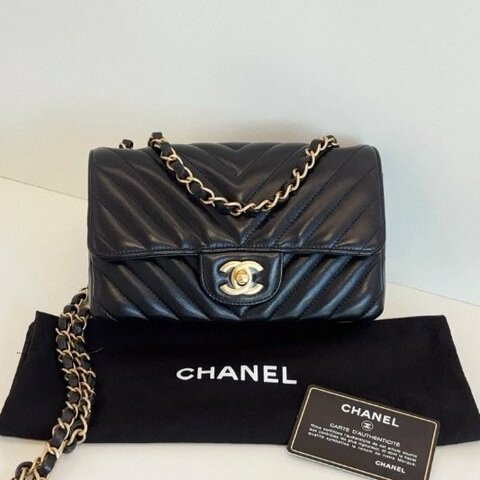 近新品 香奈兒/Chanel 黑金V紋 大mini鏈條包