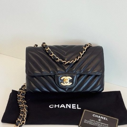 近新品 香奈兒/Chanel 黑金V紋 大mini鏈條包-6