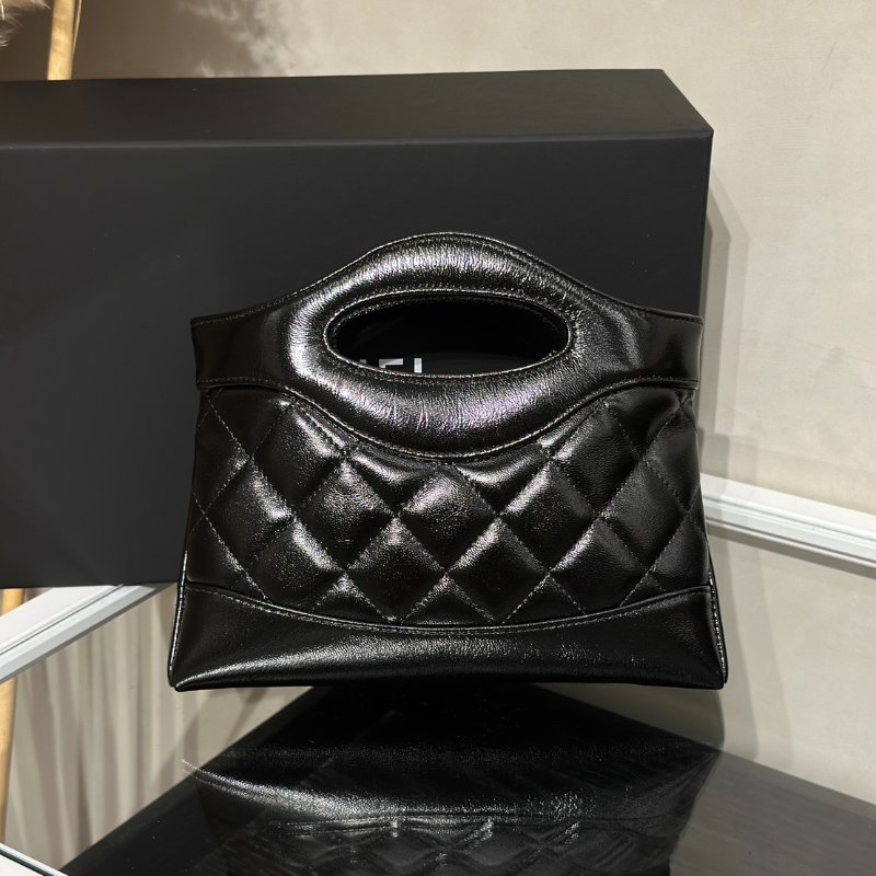 CHANEL 31 Nano Bag - 黑金-4