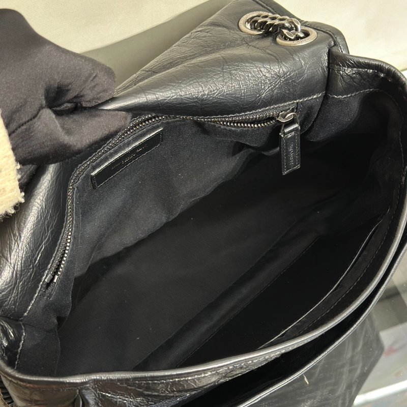 YSL Niki 小牛皮手袋 - 中號黑字銀鍊-6