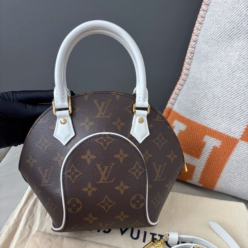 近新品 路易威登/Louis Vuitton 老花Ellipse BB河蚌包 芯片款-1