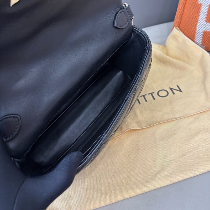 路易威登/Louis Vuitton 菱格紋黑色全皮GO-14鏈條包-9