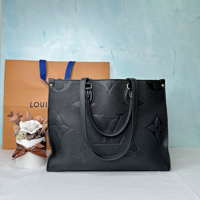 LV OnTheGo MM皮革壓紋托特包-1