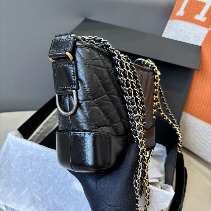 近新品 香奈兒/Chanel 黑金V紋小號流浪包-2