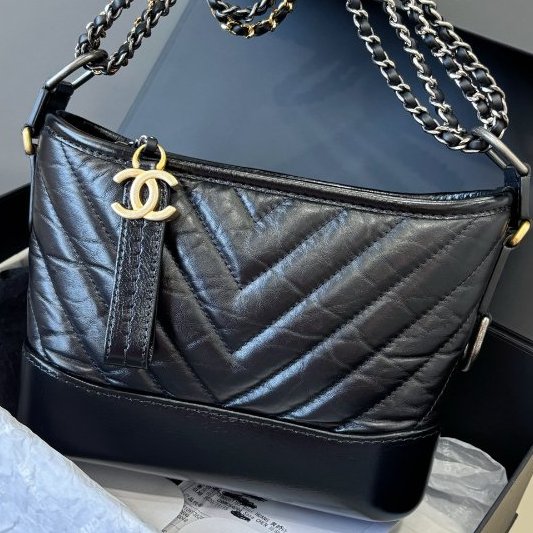 近新品 香奈兒/Chanel 黑金V紋小號流浪包-7