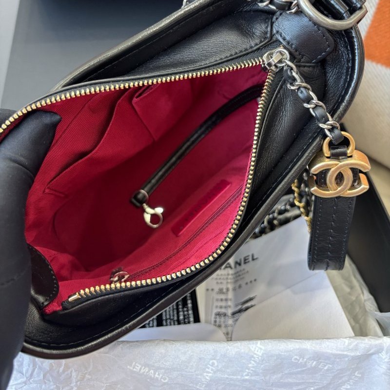 近新品 香奈兒/Chanel 黑金V紋小號流浪包-9