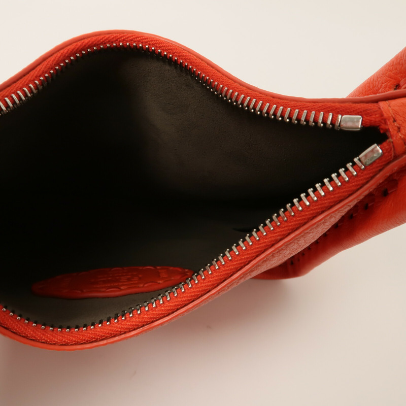 FENDI 牛皮皮革Mini Fendessence Bag手挽袋-4