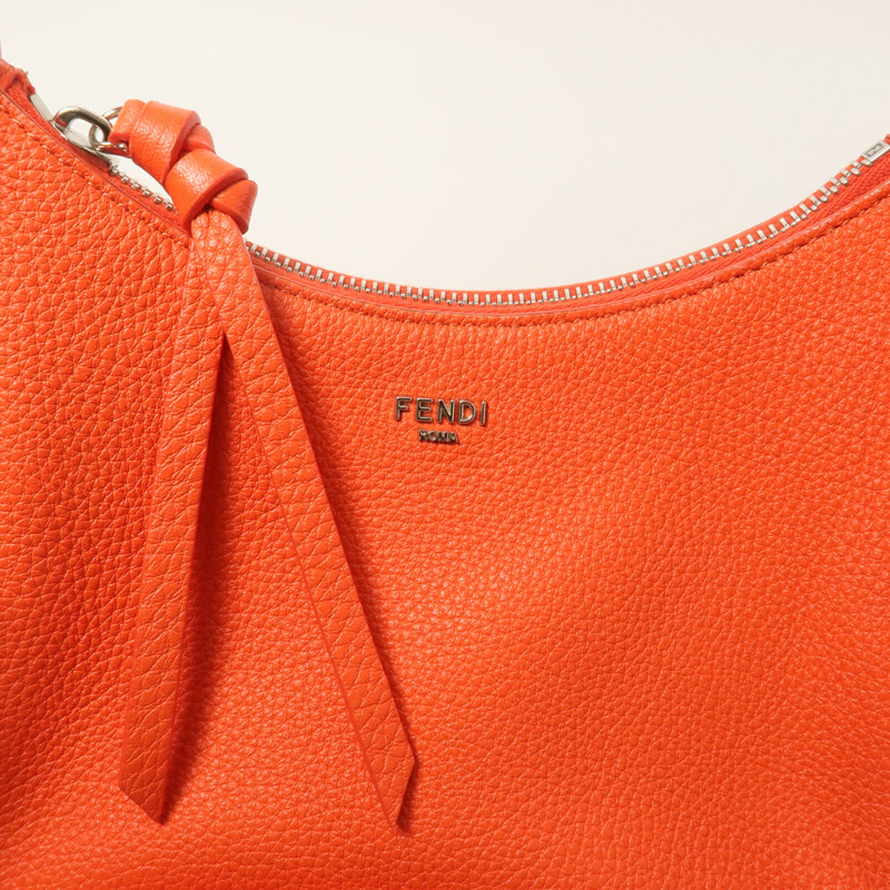 FENDI 牛皮皮革Mini Fendessence Bag手挽袋-5