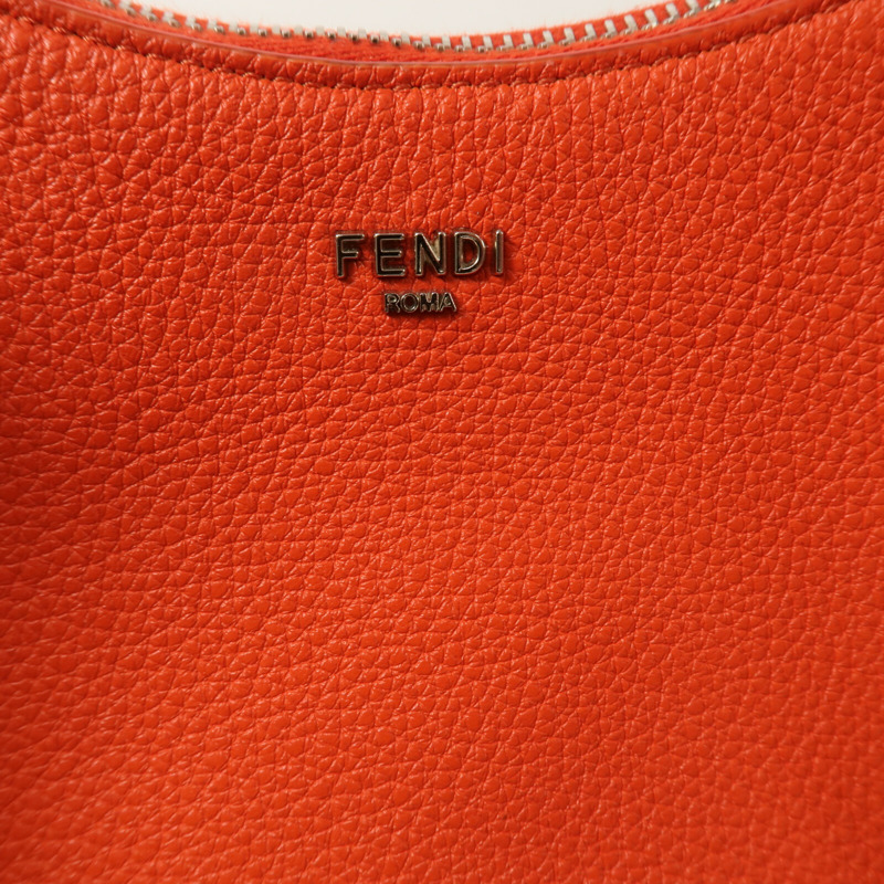 FENDI 牛皮皮革Mini Fendessence Bag手挽袋-6