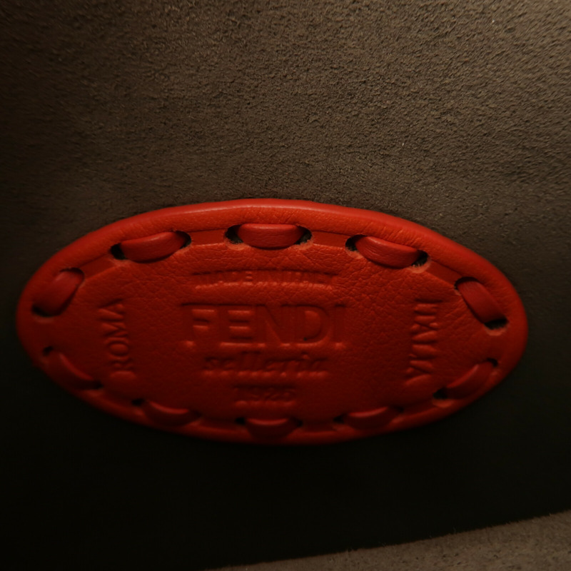 FENDI 牛皮皮革Mini Fendessence Bag手挽袋-7