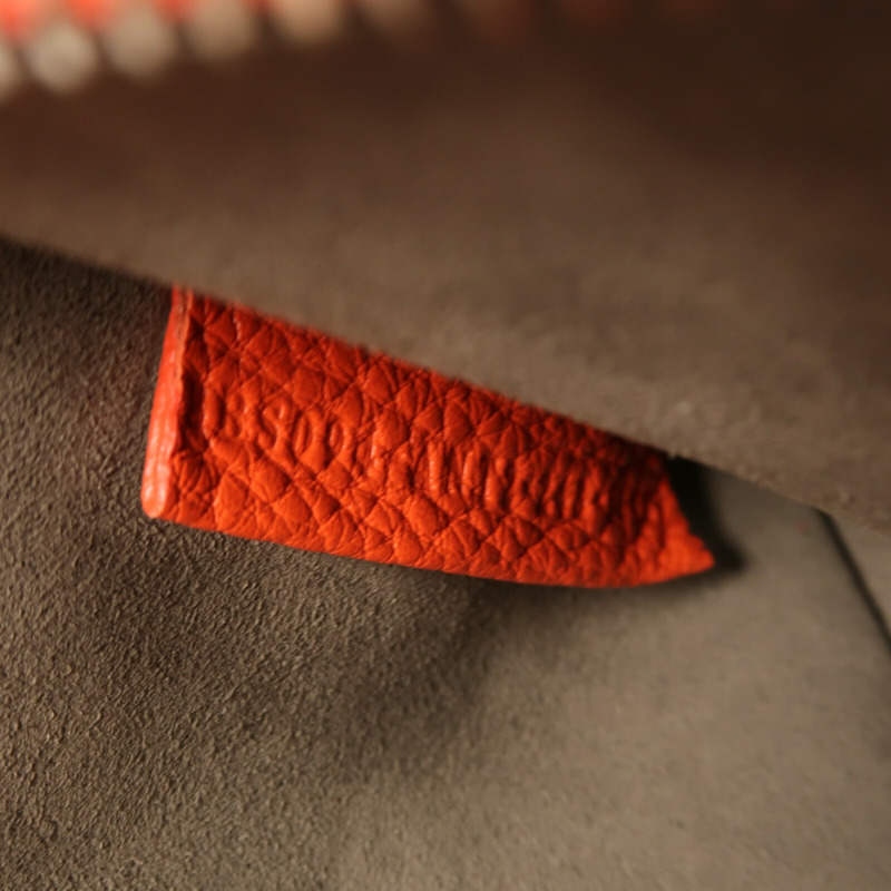 FENDI 牛皮皮革Mini Fendessence Bag手挽袋-8