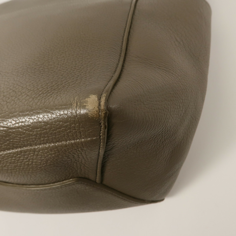 CELINE 牛皮皮革Sangle Bucket Large肩背袋-11