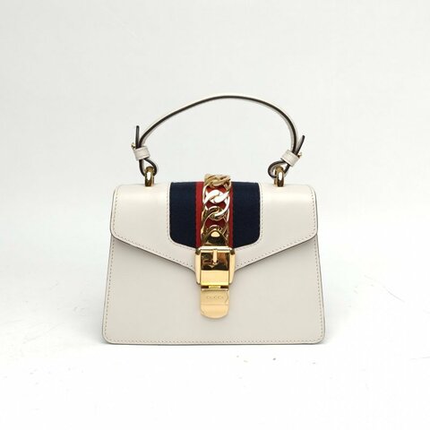 GUCCI Sylvie塞爾維亞絲帶包Mini白色牛皮金扣肩背包