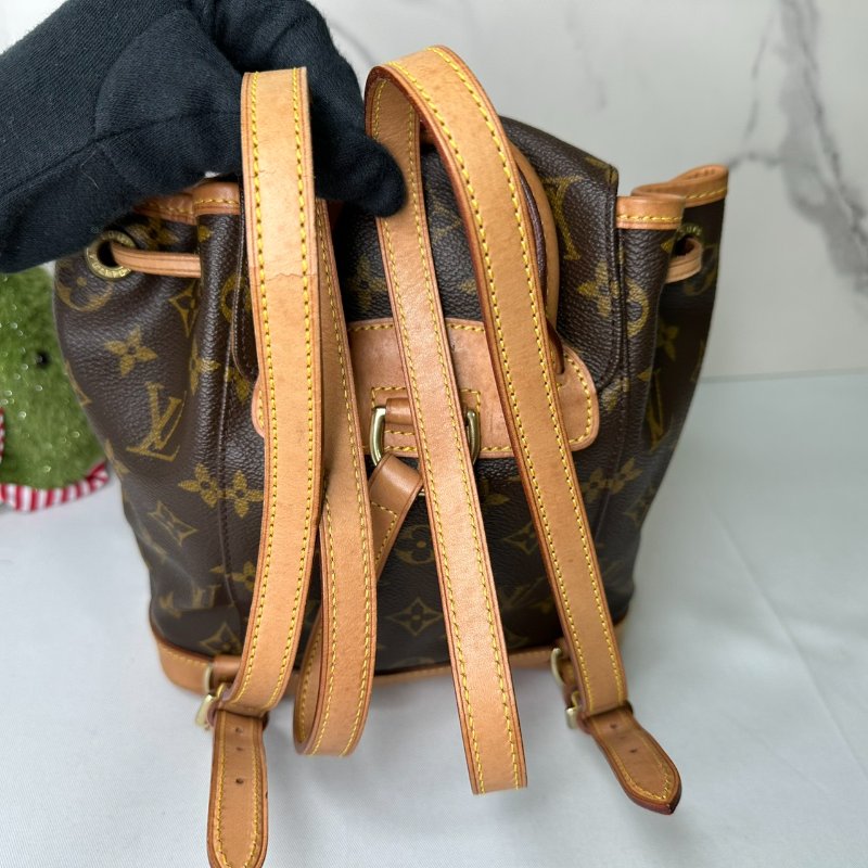 LV 老花小號雙肩後背包-6