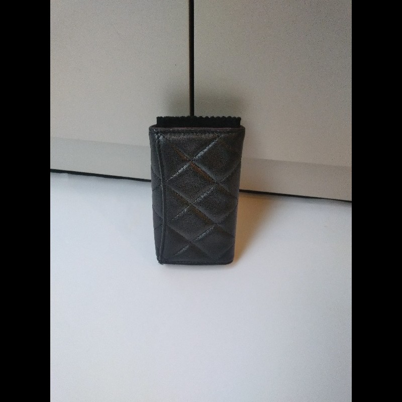 Chanel 黑羊皮菱格6孔鑰匙包-3