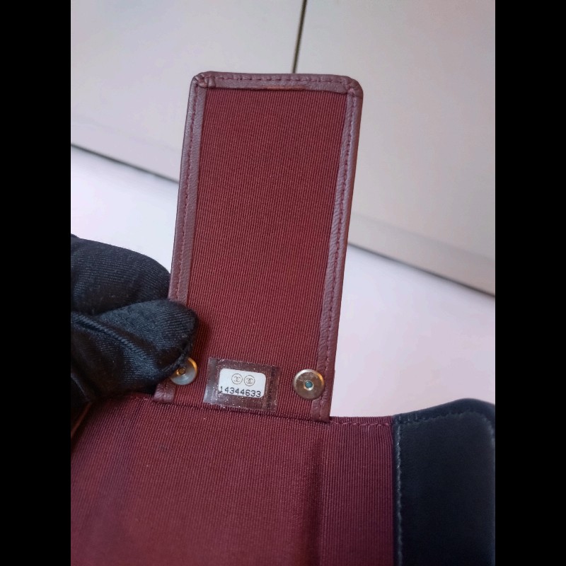 Chanel 黑羊皮菱格6孔鑰匙包-11